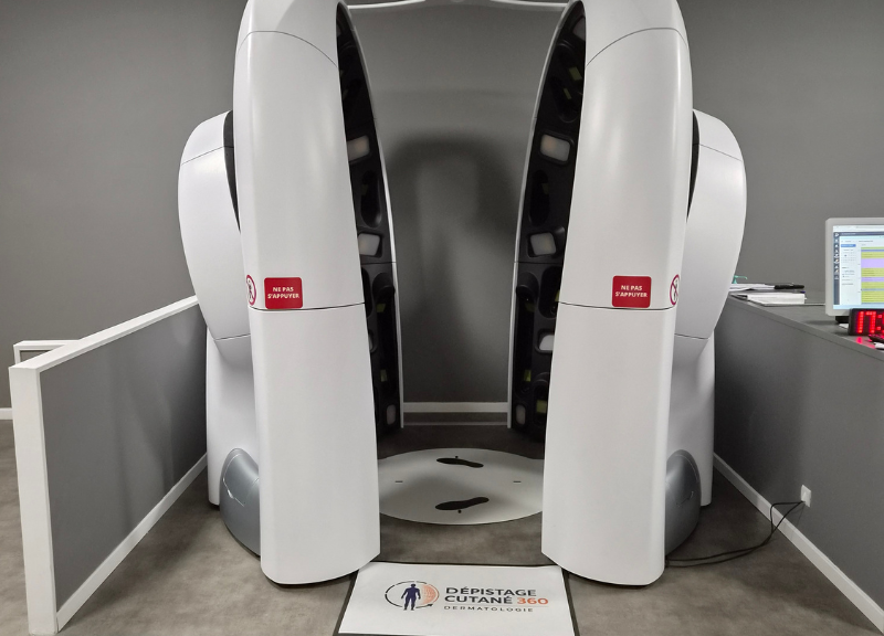 Cabine d'imagerie 3D corporelle du centre Dépistage Cutané 360